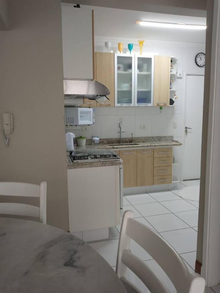 Apartamento completo na calçada da praia Daire Guarujá Dış mekan fotoğraf